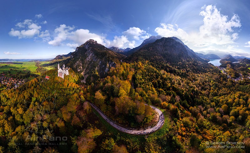 Neuschwanstein Castle in Autumn