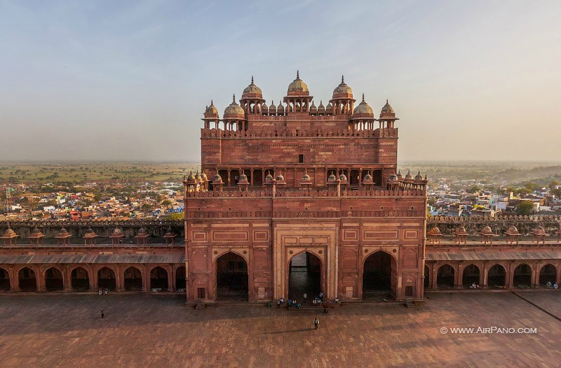 Buland Darwaza (Gate of Magnificence)