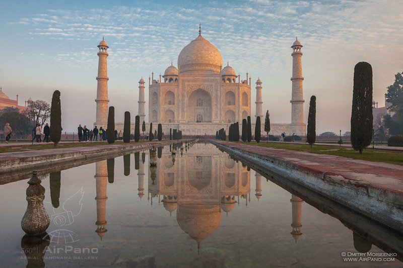 Taj Mahal reflections