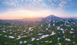 Kambalny volcano at sunset