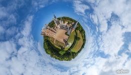 Chateau du Moulin. Planet