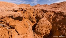 Flaming Cliffs Bayanzag