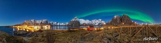 Northern Lights in the Reine