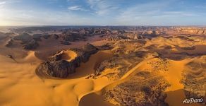 Flying up to the Moul N’aga Dune