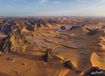 Flying up to the Moul N’aga Dune