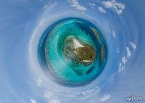 Tobago Cays. Above Baradal. Planet