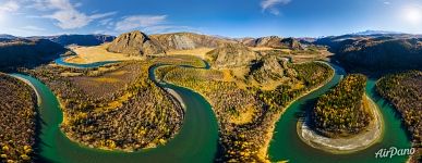 Chuya River Valley. Chuya Highway (Chuysky Trakt)