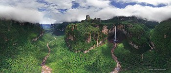 Venezuela, Dragon Falls